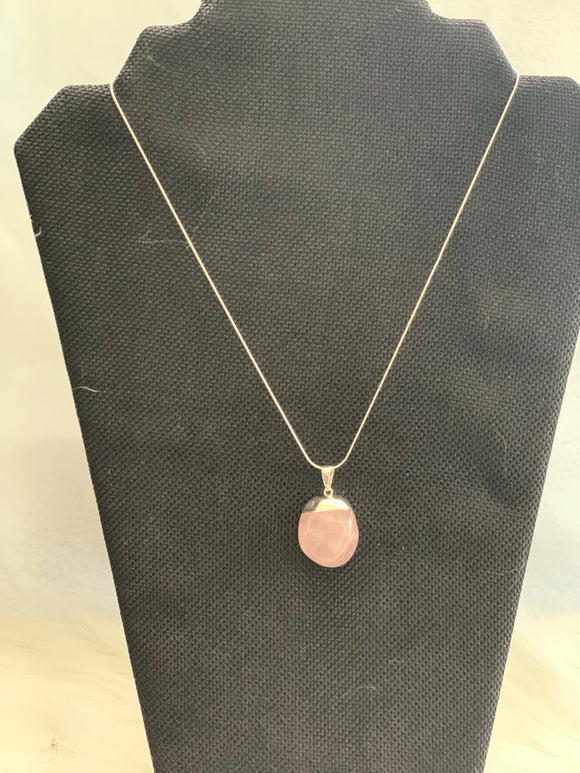 Tumbled Stone Rose Quartz Pendant Necklace